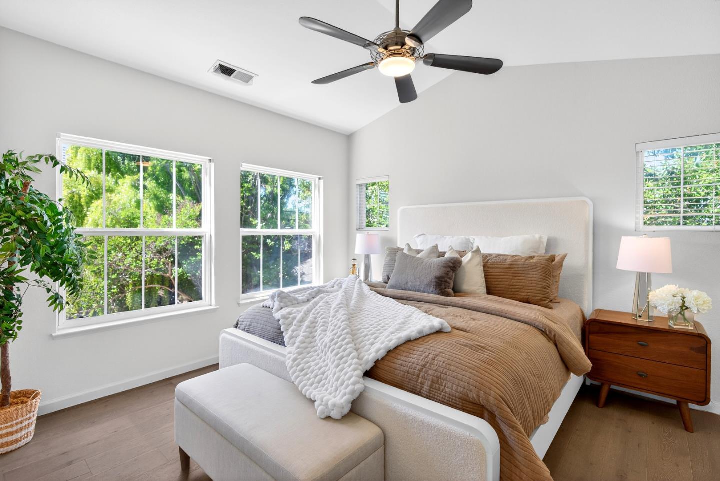 225 W FERNDALE AVE, SUNNYVALE, CA 94085  Photo 16