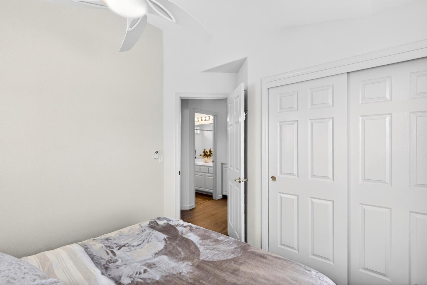 Detail Gallery Image 23 of 35 For 225 W Ferndale Ave, Sunnyvale,  CA 94085 - 3 Beds | 2/1 Baths