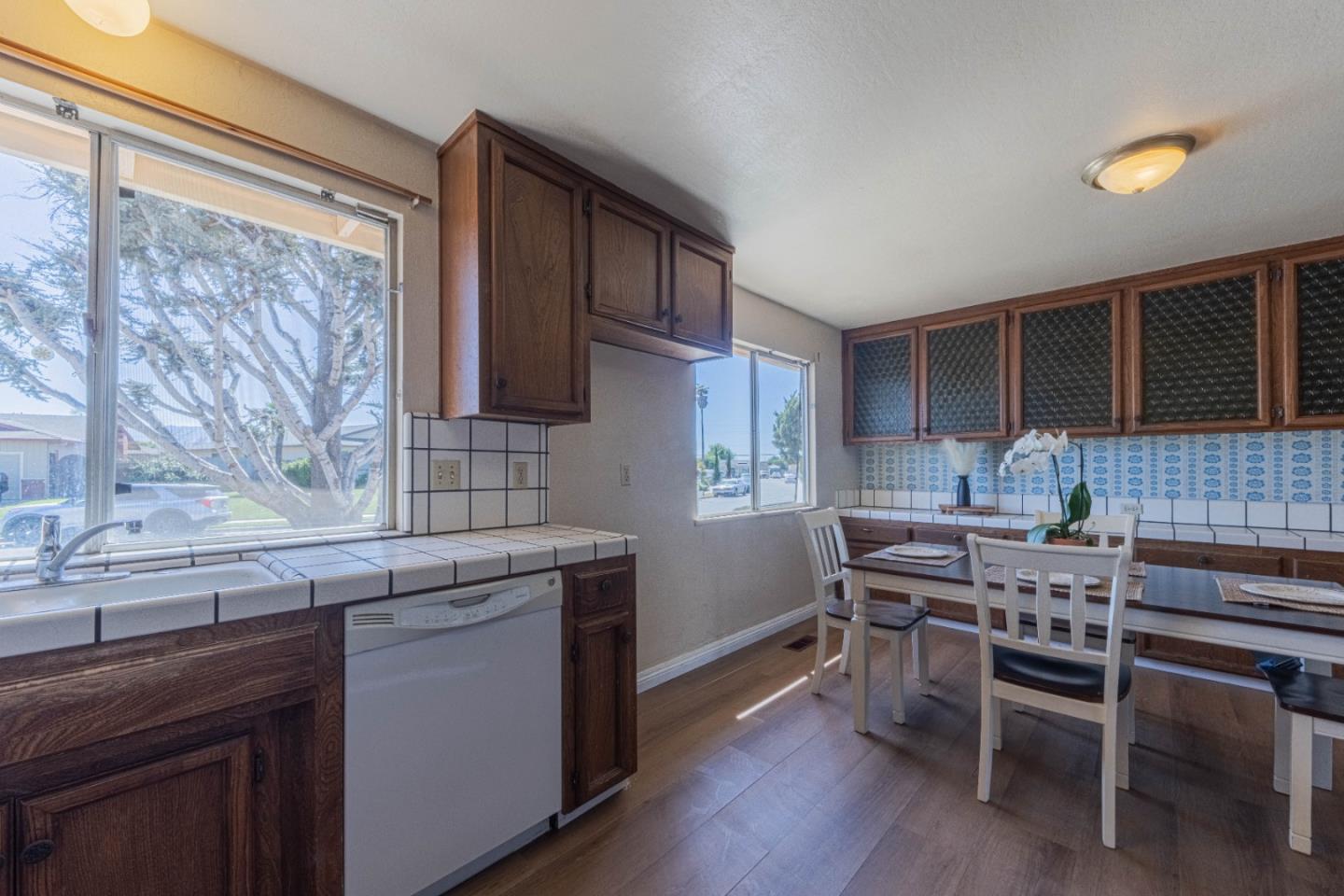 Detail Gallery Image 16 of 37 For 611 Argentine Dr, Salinas,  CA 93905 - 3 Beds | 2 Baths