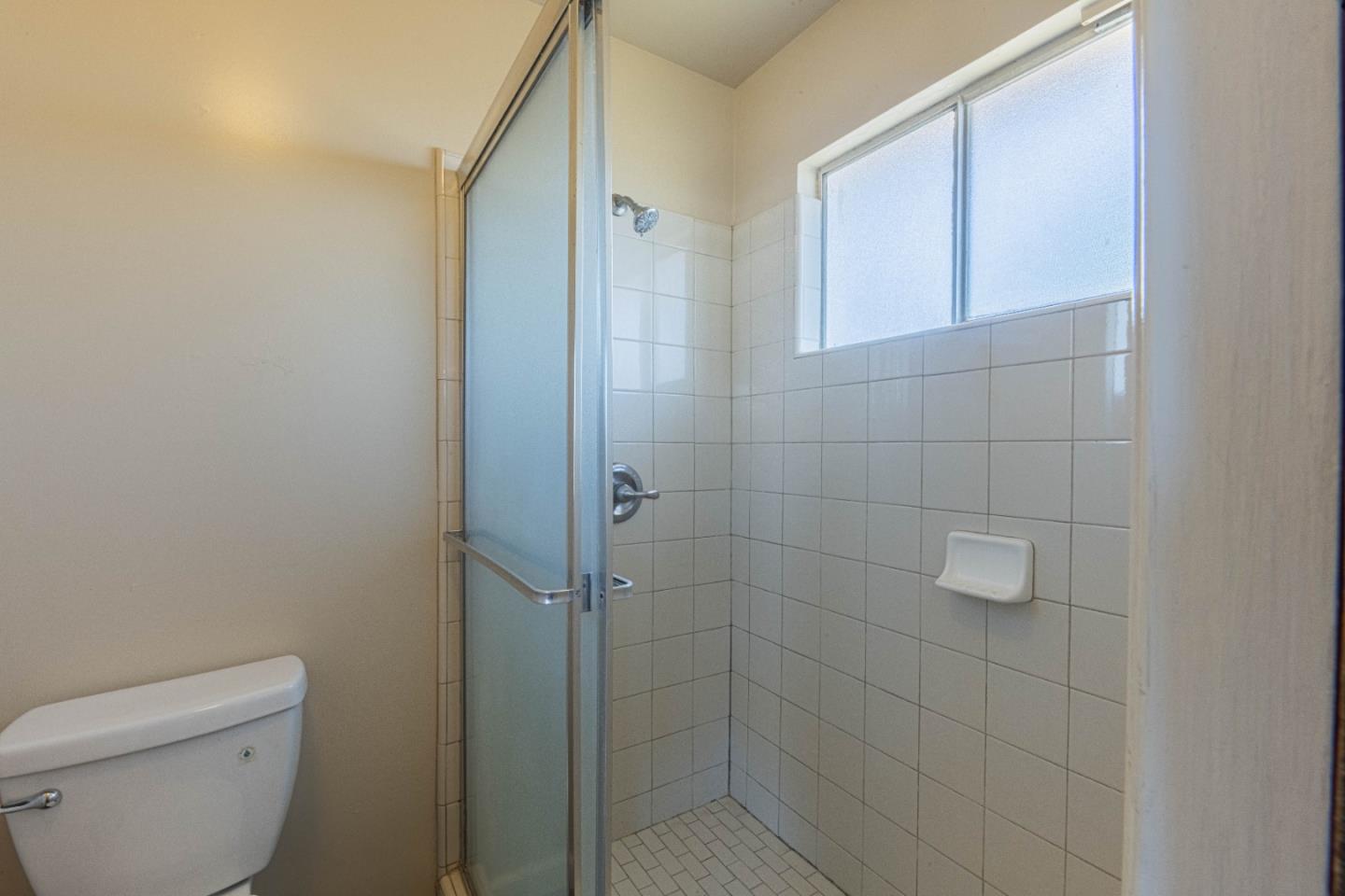 Detail Gallery Image 25 of 37 For 611 Argentine Dr, Salinas,  CA 93905 - 3 Beds | 2 Baths