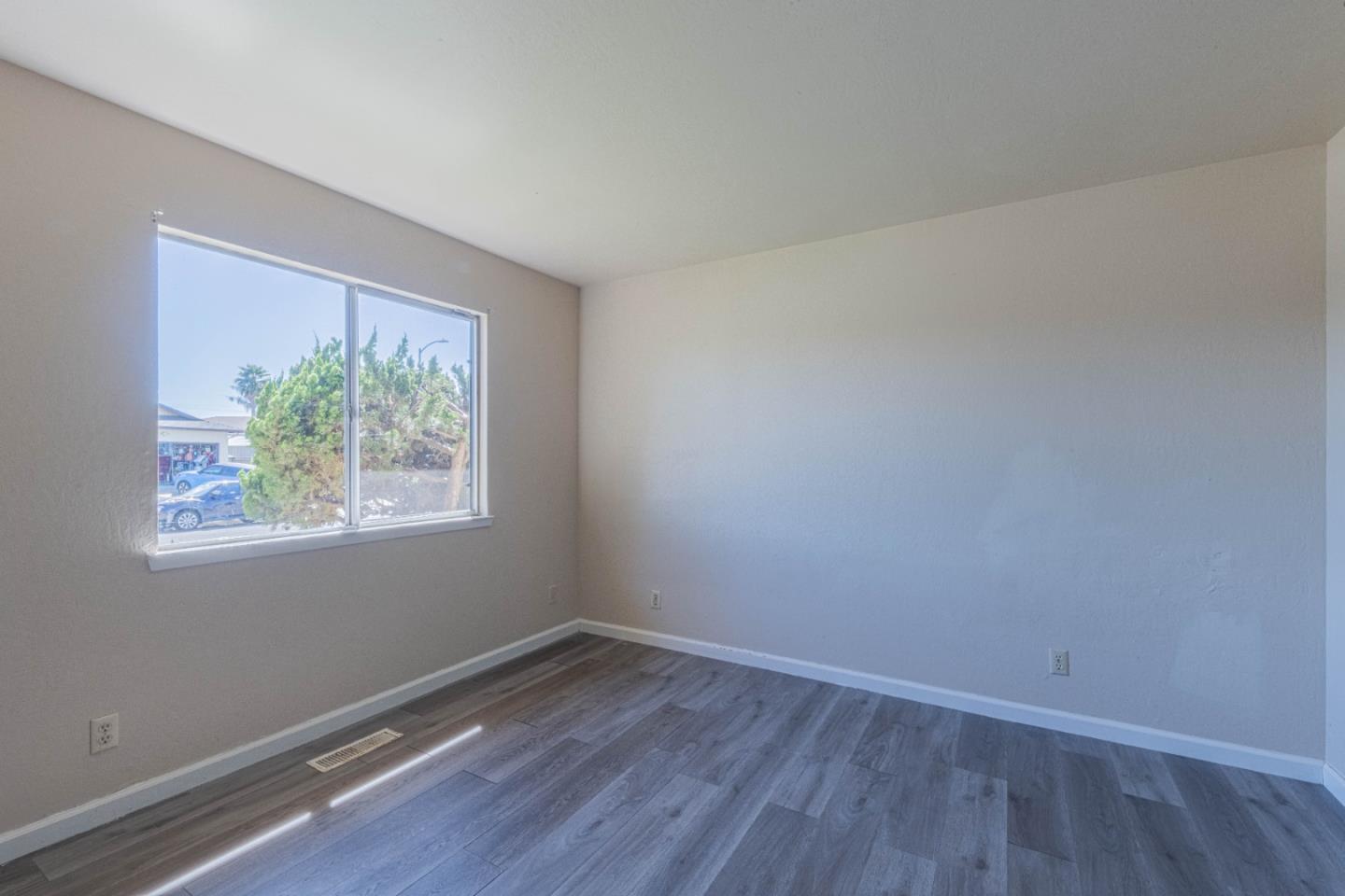 Detail Gallery Image 29 of 37 For 611 Argentine Dr, Salinas,  CA 93905 - 3 Beds | 2 Baths