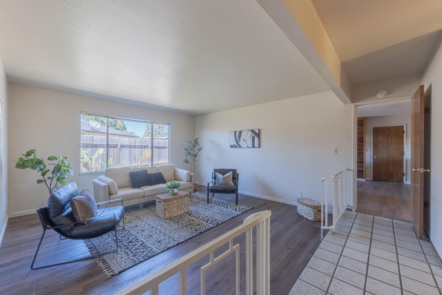 Detail Gallery Image 6 of 37 For 611 Argentine Dr, Salinas,  CA 93905 - 3 Beds | 2 Baths