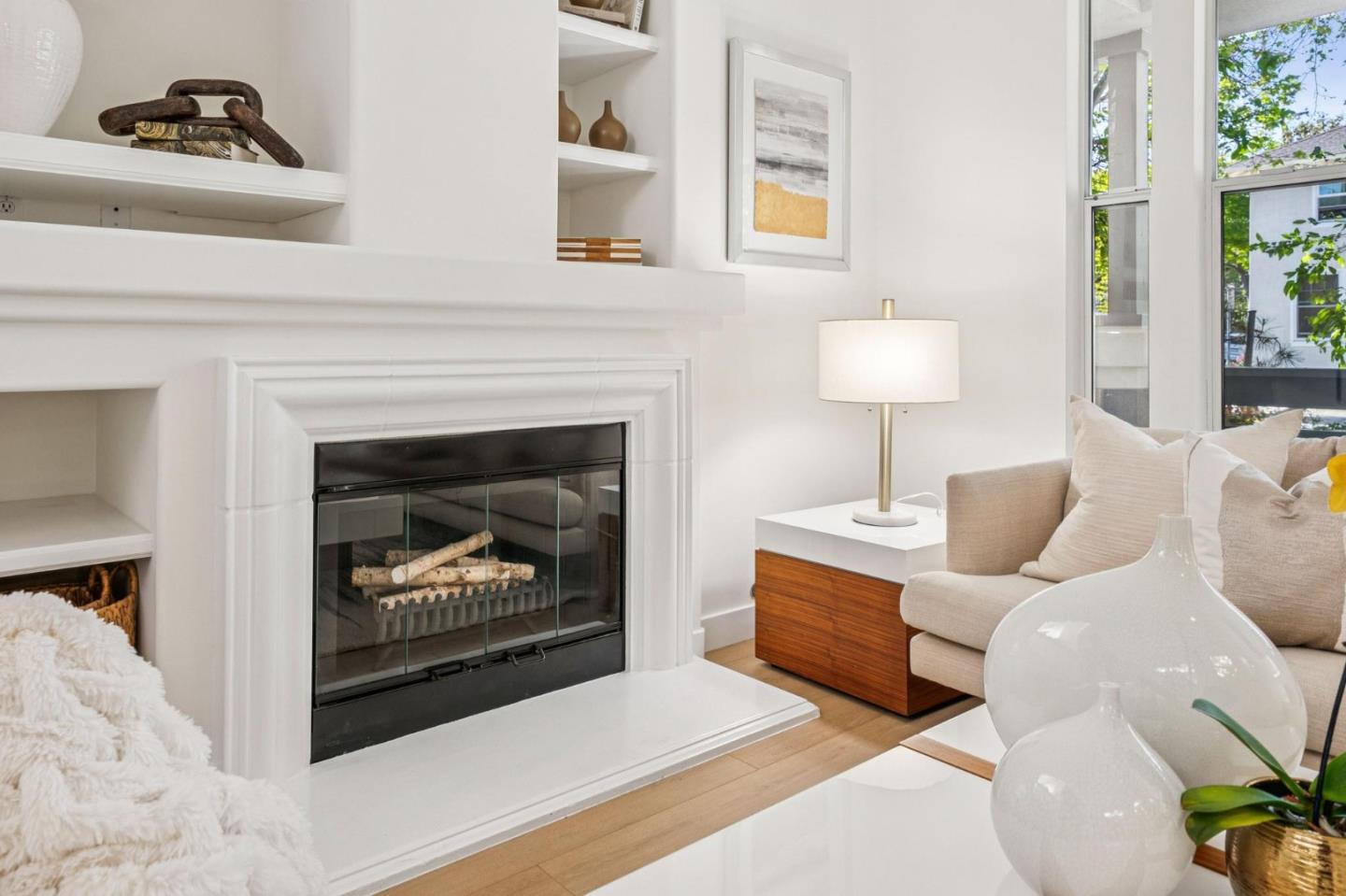 Detail Gallery Image 11 of 53 For 206 Everett Ave, Palo Alto,  CA 94301 - 3 Beds | 2/1 Baths