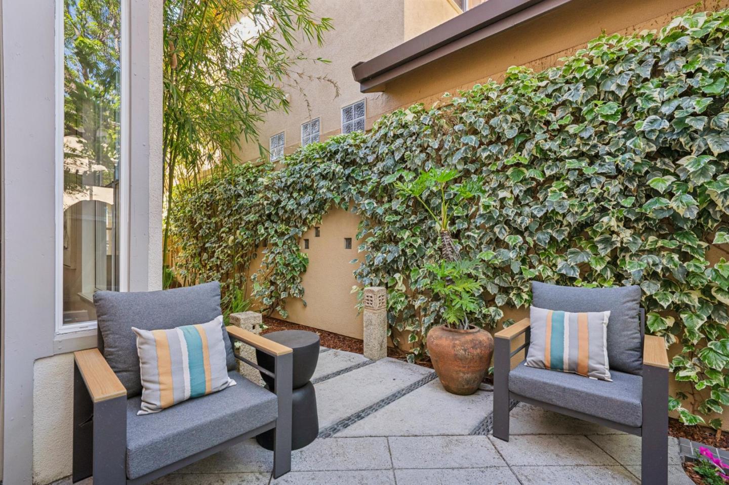 Detail Gallery Image 47 of 53 For 206 Everett Ave, Palo Alto,  CA 94301 - 3 Beds | 2/1 Baths