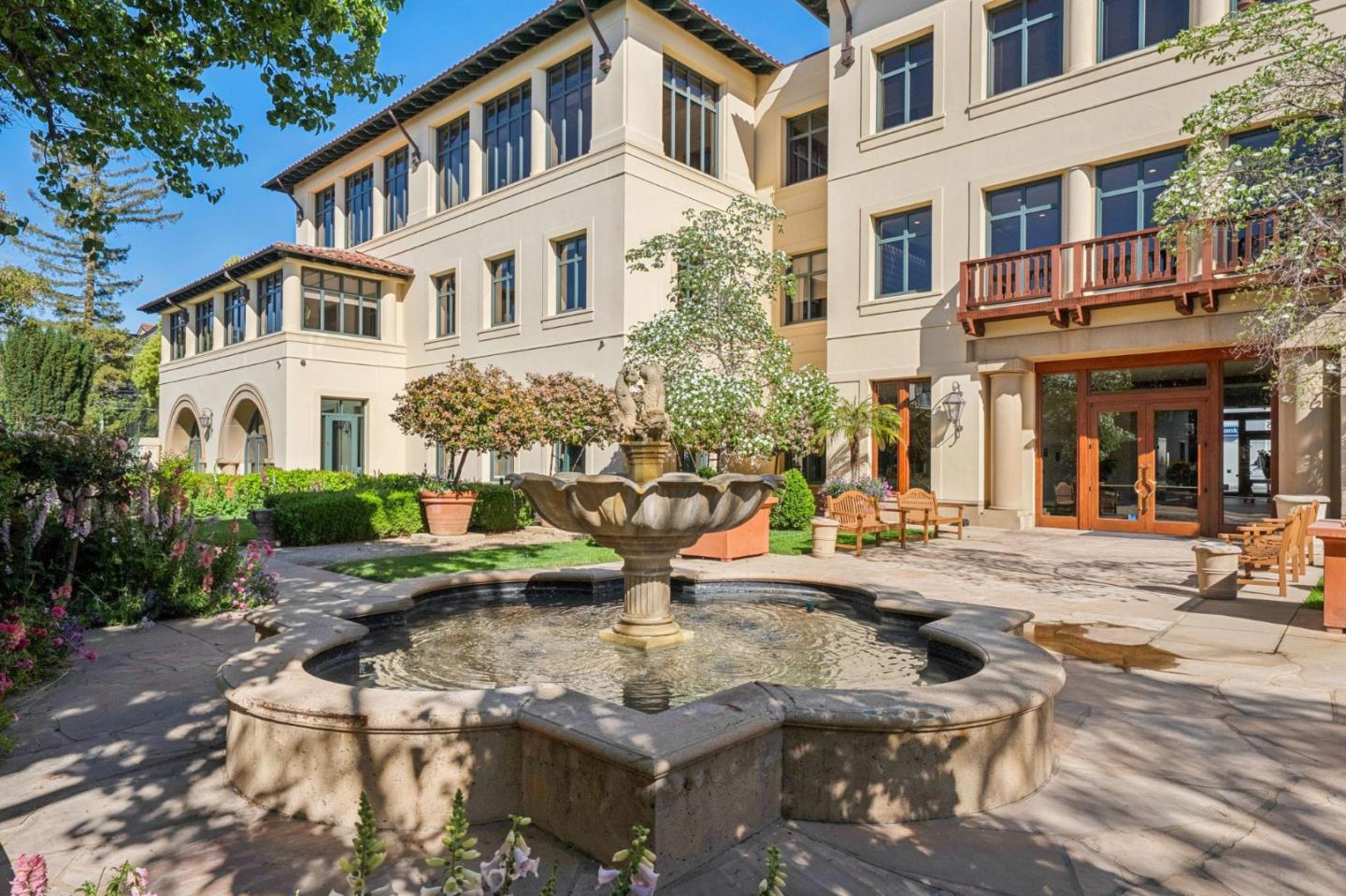 Detail Gallery Image 49 of 53 For 206 Everett Ave, Palo Alto,  CA 94301 - 3 Beds | 2/1 Baths