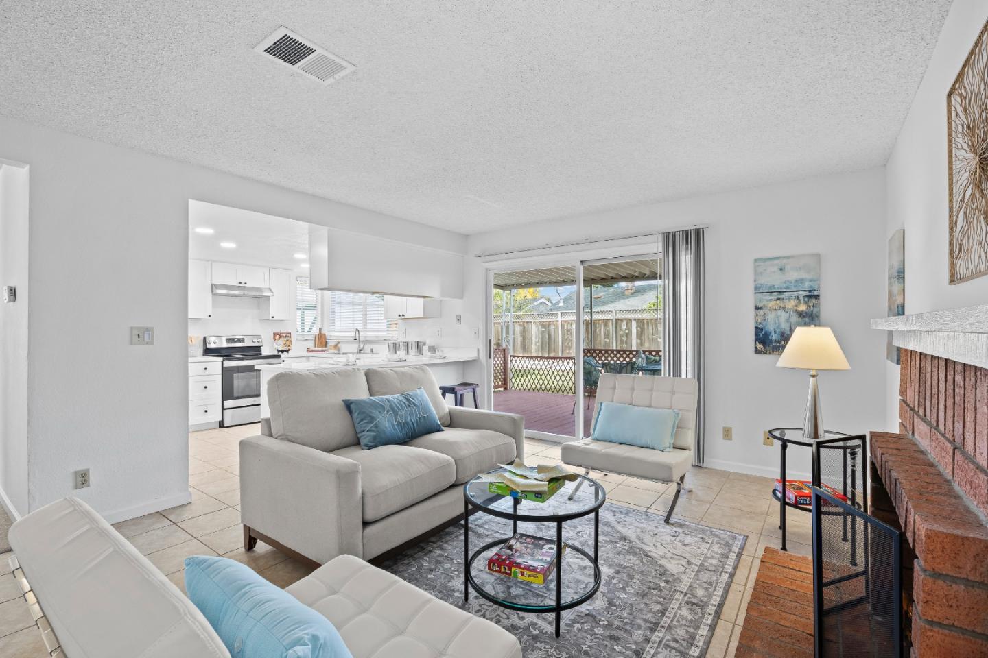 Detail Gallery Image 19 of 37 For 515 Fontanelle Ct, San Jose,  CA 95111 - 4 Beds | 2/1 Baths