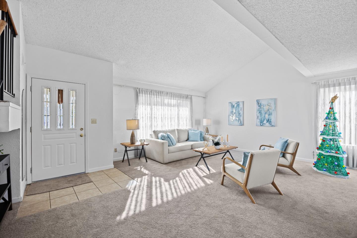 Detail Gallery Image 6 of 37 For 515 Fontanelle Ct, San Jose,  CA 95111 - 4 Beds | 2/1 Baths