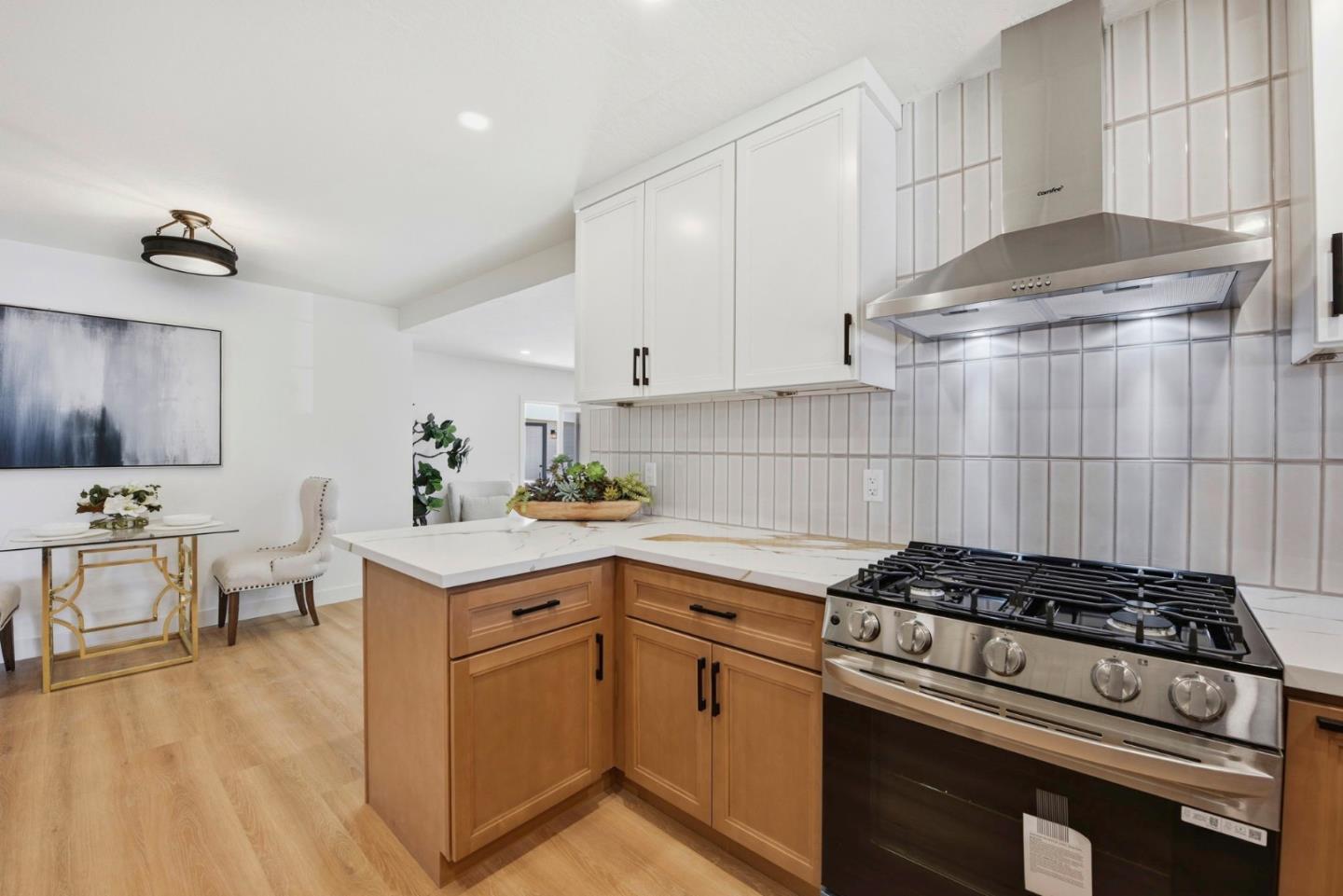 Detail Gallery Image 10 of 27 For 6446 Escallonia, Newark,  CA 94560 - 4 Beds | 2 Baths