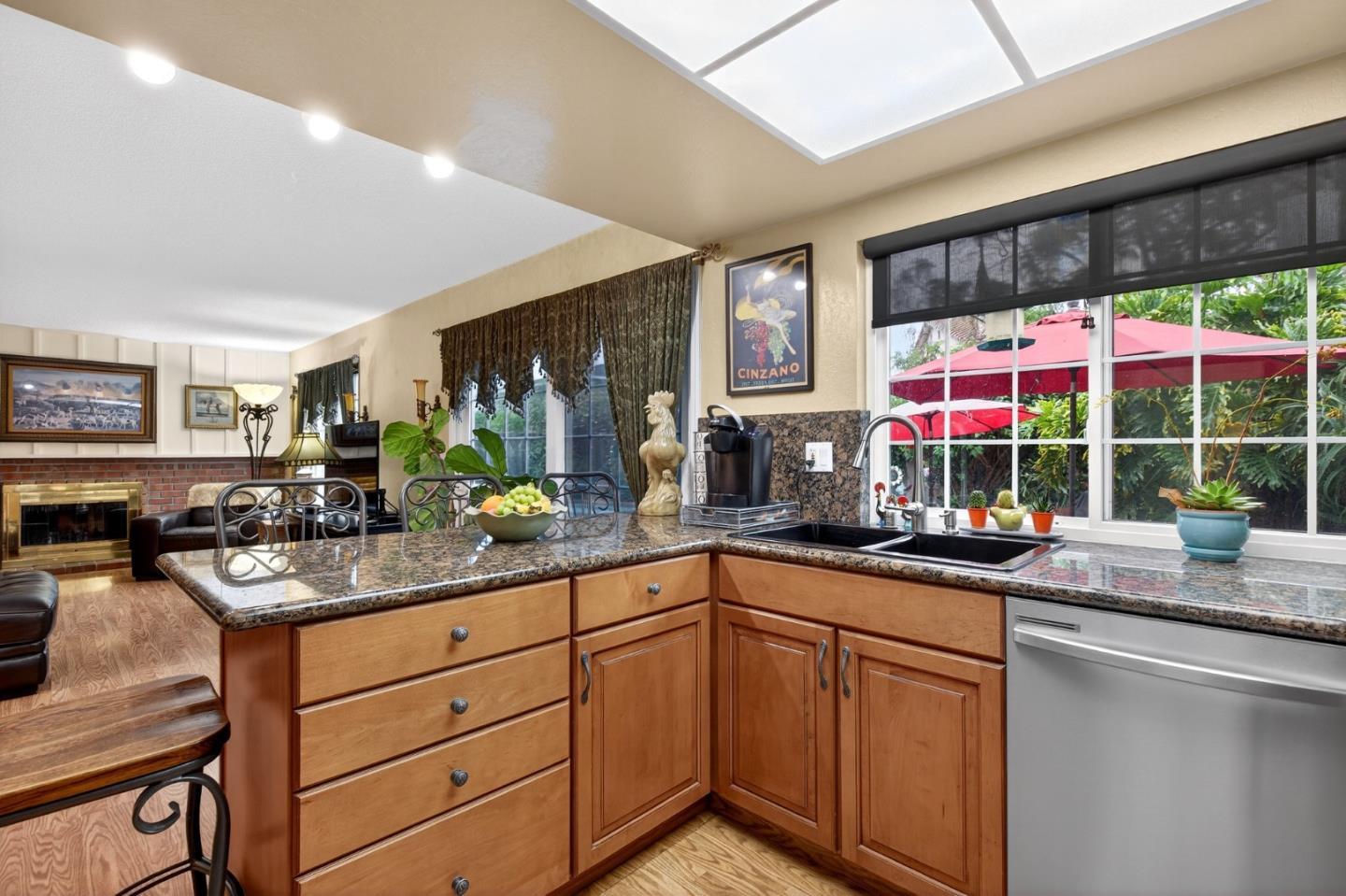 Detail Gallery Image 13 of 34 For 1441 Goldenlake Rd, San Jose,  CA 95131 - 4 Beds | 2/1 Baths