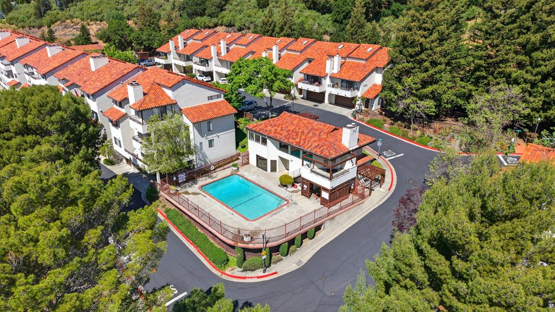 Detail Gallery Image 24 of 25 For 22103 Vista Del Plaza Ln #22,  Hayward,  CA 94541 - 3 Beds | 2 Baths