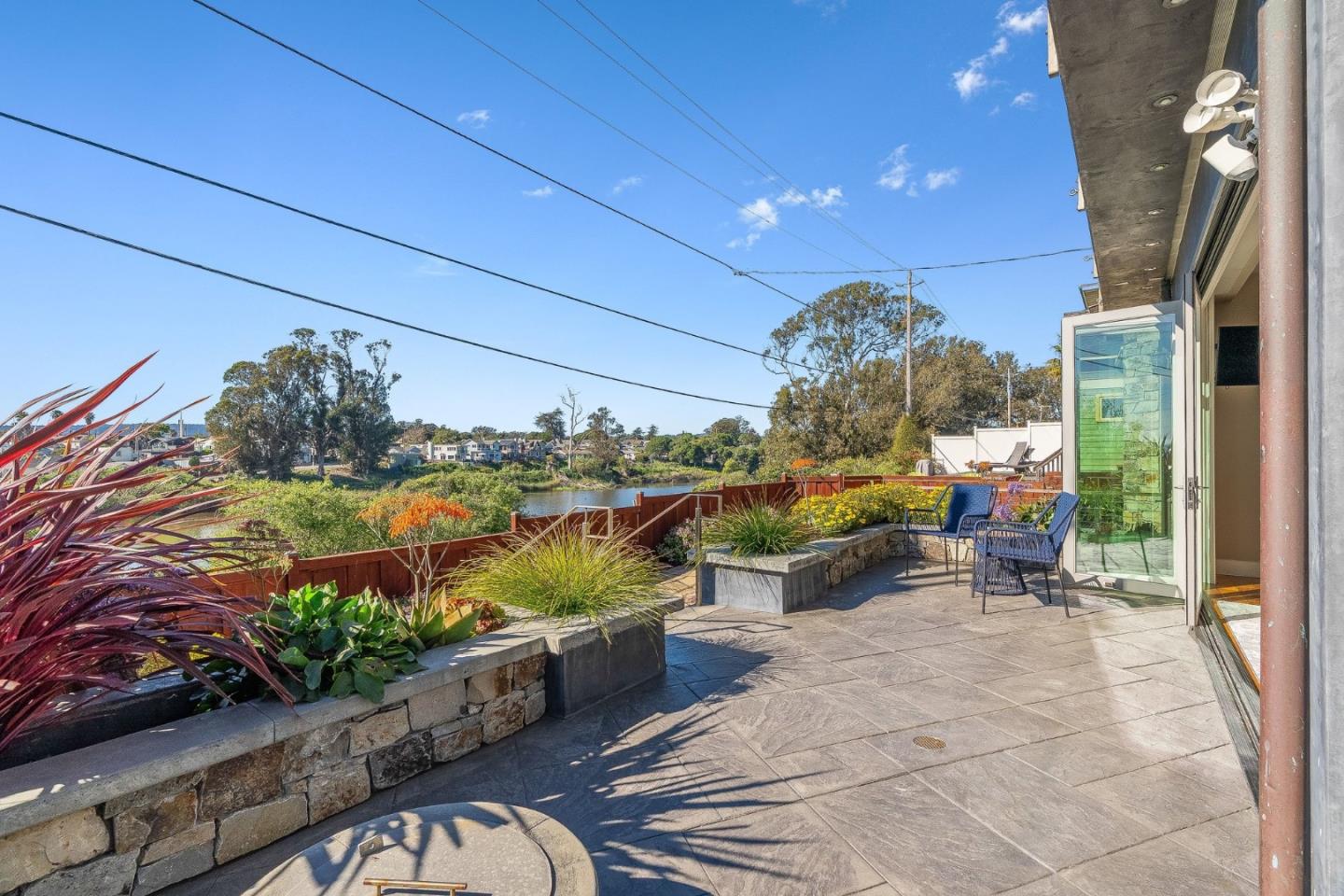 Detail Gallery Image 20 of 60 For 2974 E Cliff Dr, Santa Cruz,  CA 95062 - 3 Beds | 3 Baths