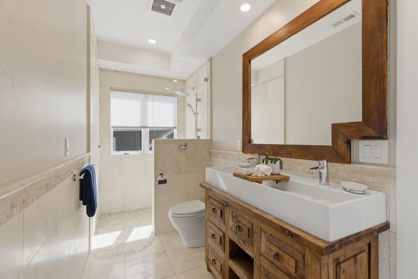 Detail Gallery Image 36 of 60 For 2974 E Cliff Dr, Santa Cruz,  CA 95062 - 3 Beds | 3 Baths