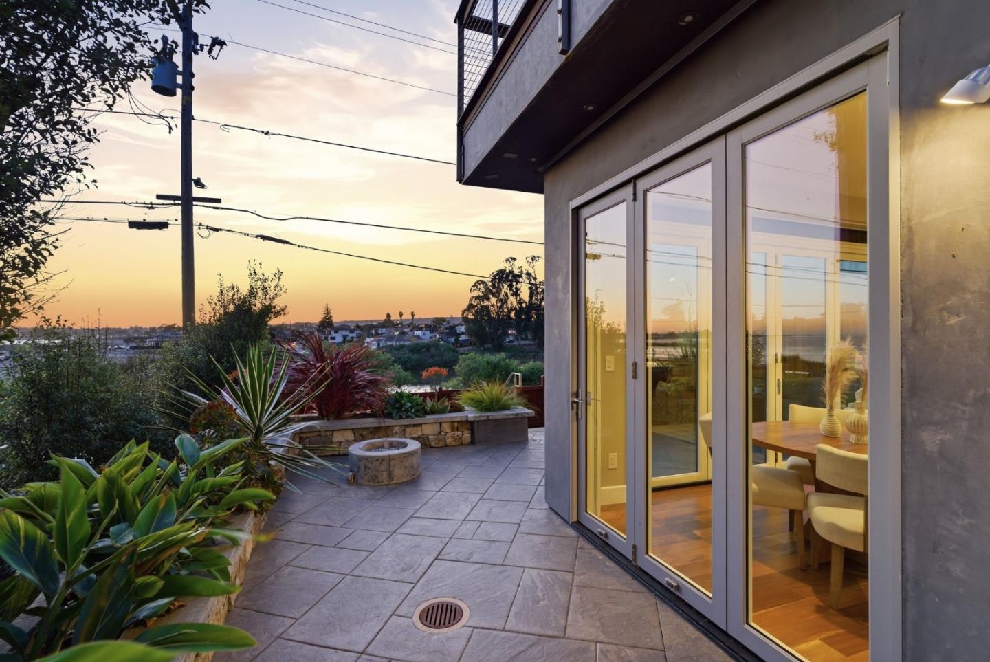 Detail Gallery Image 60 of 60 For 2974 E Cliff Dr, Santa Cruz,  CA 95062 - 3 Beds | 3 Baths