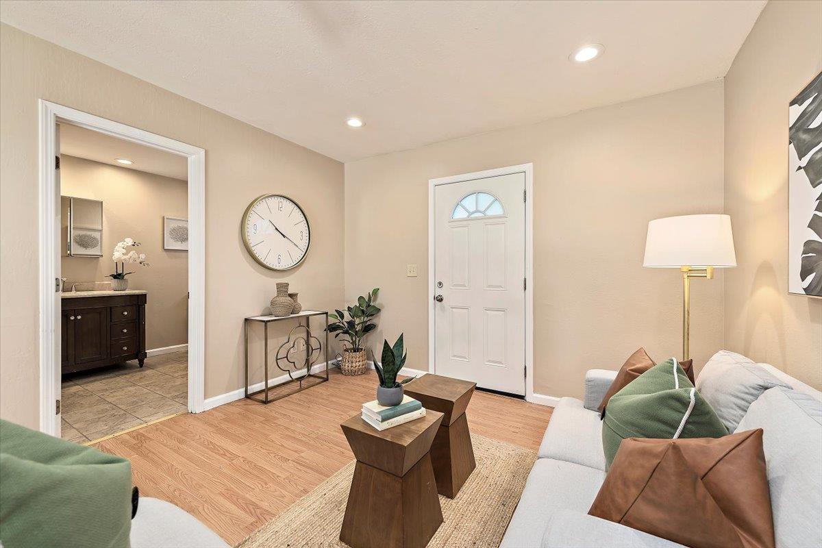 Detail Gallery Image 21 of 43 For 16737 Leroy Ave, Los Gatos,  CA 95032 - 4 Beds | 3 Baths