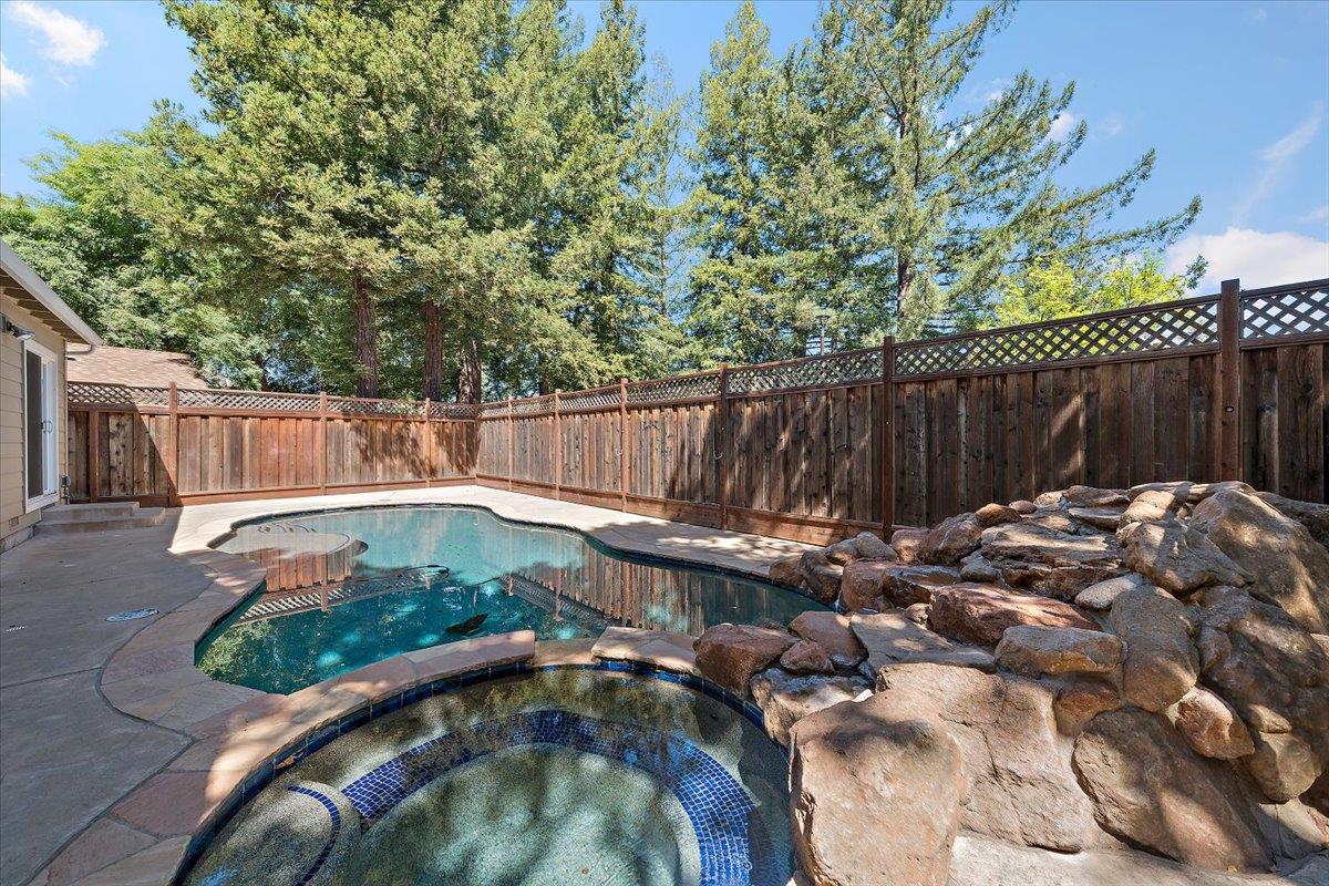 Detail Gallery Image 25 of 43 For 16737 Leroy Ave, Los Gatos,  CA 95032 - 4 Beds | 3 Baths