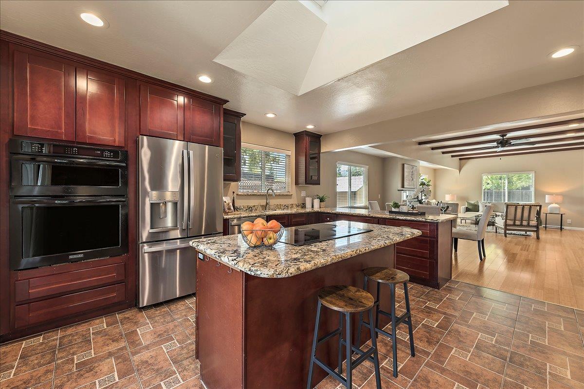 Detail Gallery Image 7 of 43 For 16737 Leroy Ave, Los Gatos,  CA 95032 - 4 Beds | 3 Baths