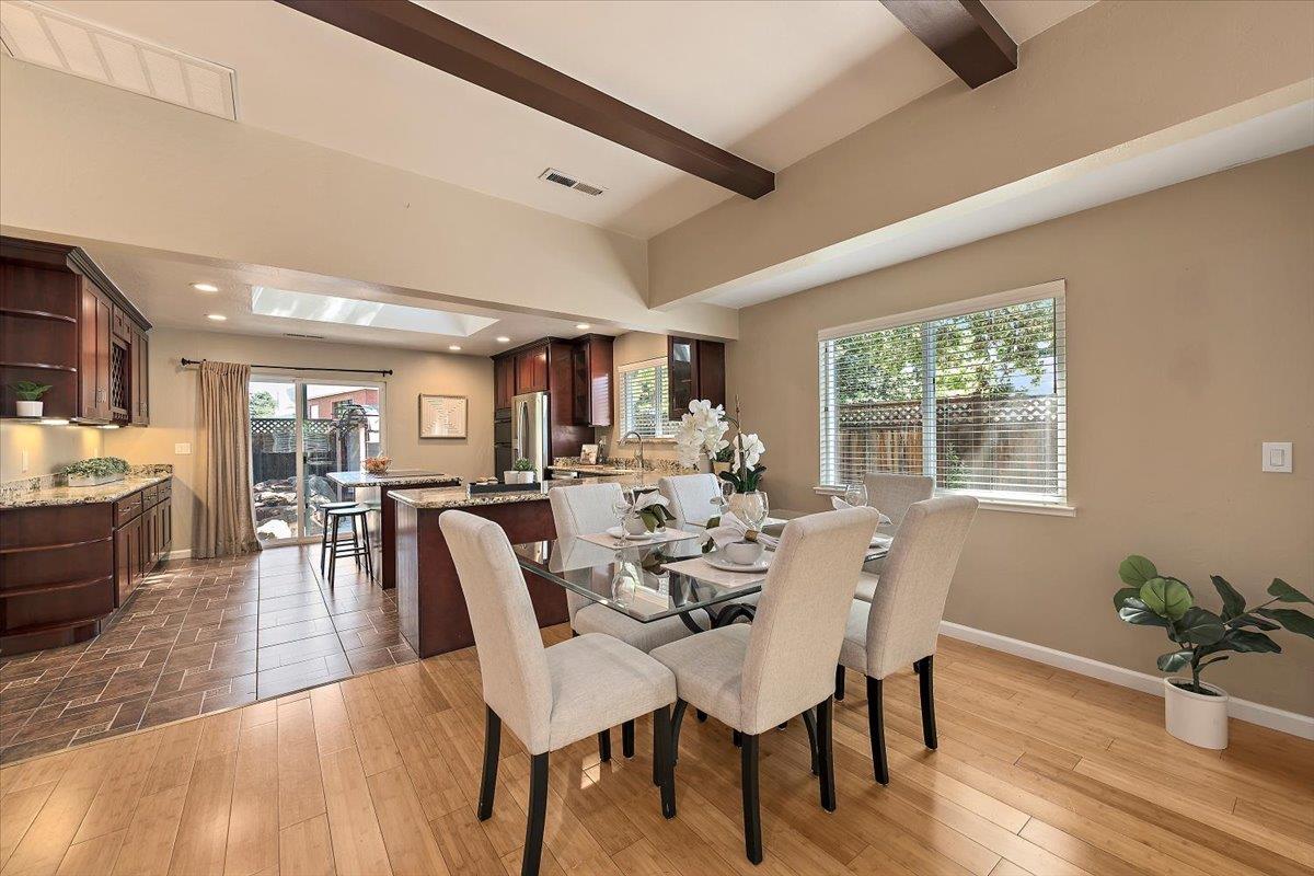 Detail Gallery Image 8 of 43 For 16737 Leroy Ave, Los Gatos,  CA 95032 - 4 Beds | 3 Baths