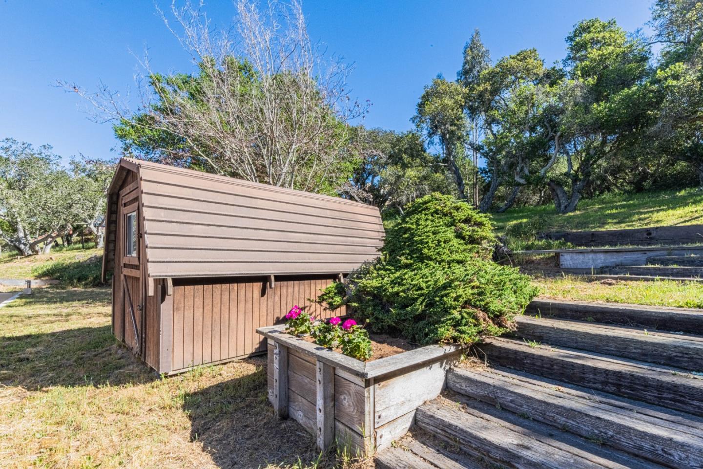 Detail Gallery Image 14 of 15 For 6959 Valle Pacifico Rd, Salinas,  CA 93907 - 3 Beds | 2 Baths