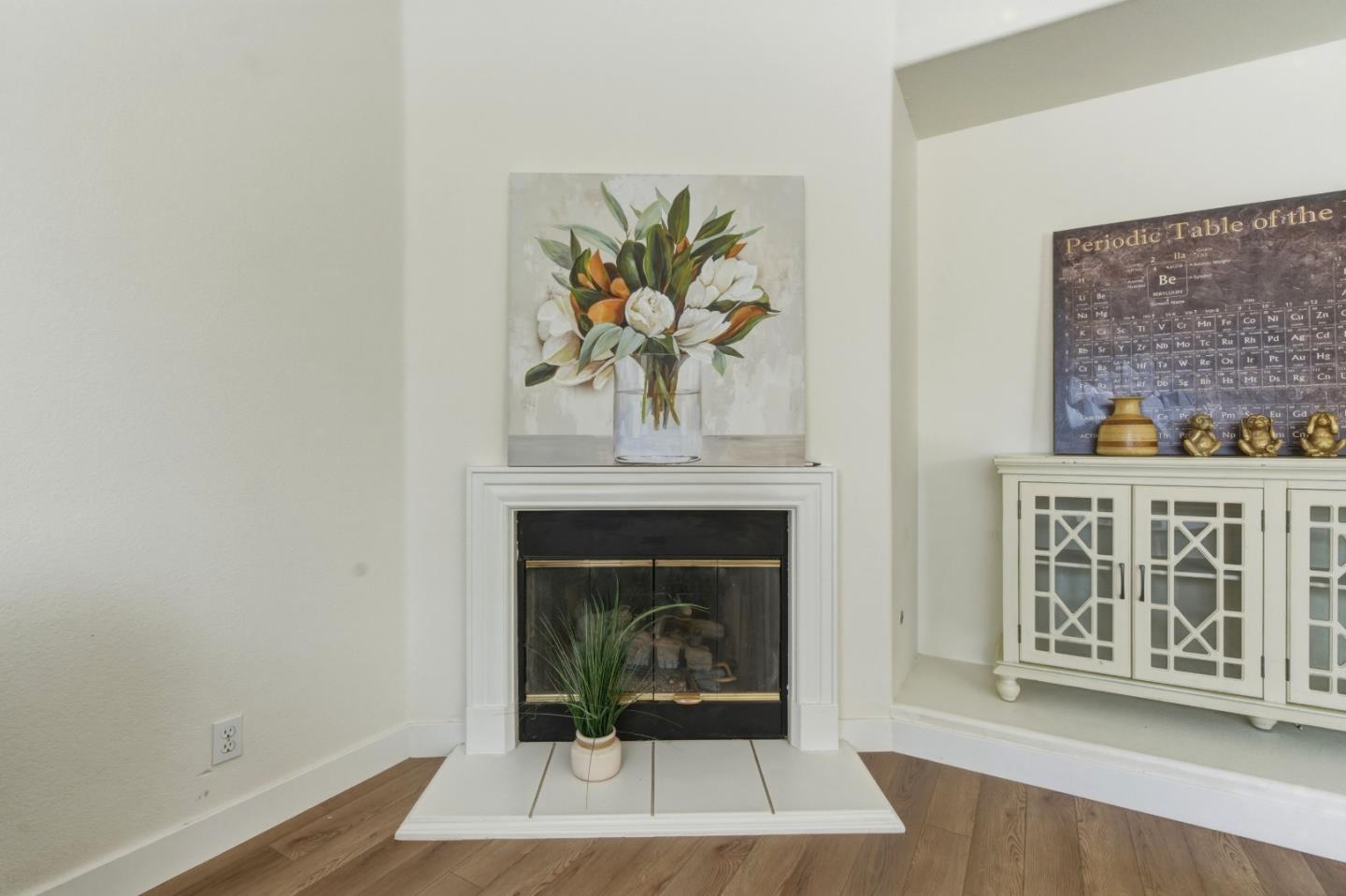 Detail Gallery Image 21 of 44 For 2031 Serene Dr, Hollister,  CA 95023 - 4 Beds | 3 Baths