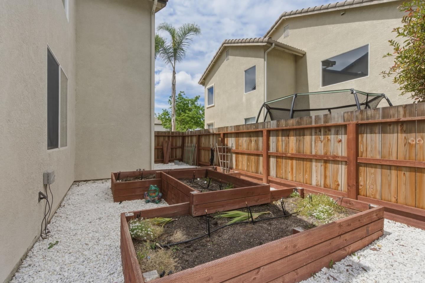 Detail Gallery Image 44 of 44 For 2031 Serene Dr, Hollister,  CA 95023 - 4 Beds | 3 Baths