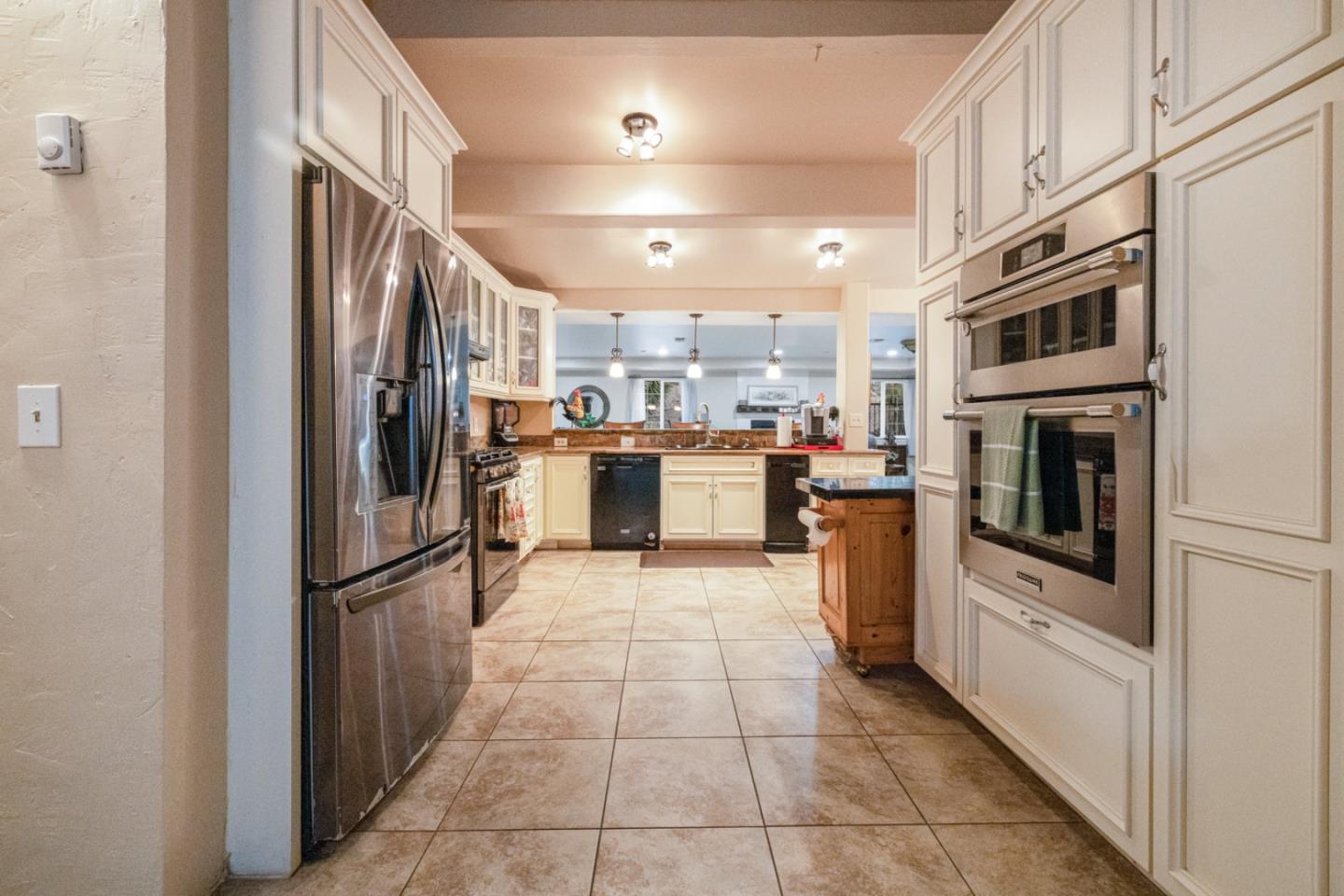 Detail Gallery Image 15 of 37 For 18171 Berta Canyon Rd, Salinas,  CA 93907 - 3 Beds | 3/1 Baths