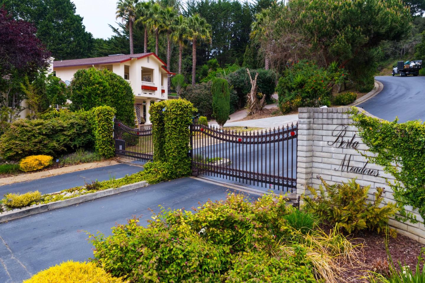 Detail Gallery Image 4 of 37 For 18171 Berta Canyon Rd, Salinas,  CA 93907 - 3 Beds | 3/1 Baths