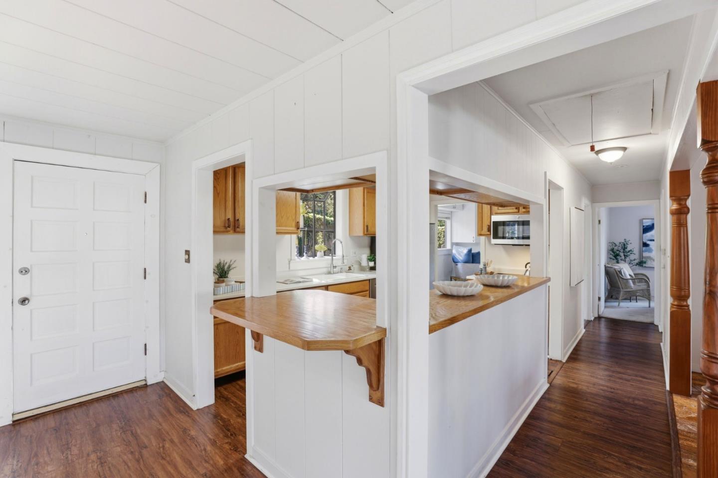 Detail Gallery Image 13 of 48 For 24776 Cabrillo St, Carmel,  CA 93923 - 5 Beds | 3/1 Baths