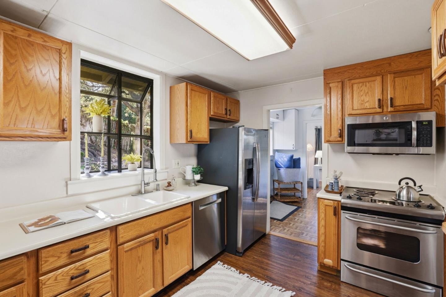 Detail Gallery Image 15 of 48 For 24776 Cabrillo St, Carmel,  CA 93923 - 5 Beds | 3/1 Baths