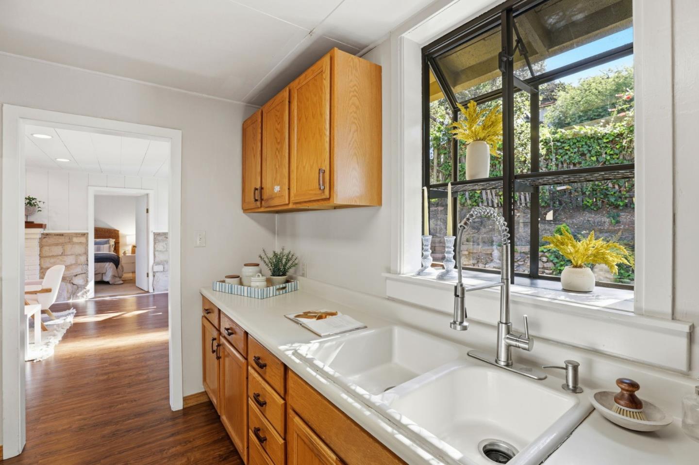 Detail Gallery Image 18 of 48 For 24776 Cabrillo St, Carmel,  CA 93923 - 5 Beds | 3/1 Baths