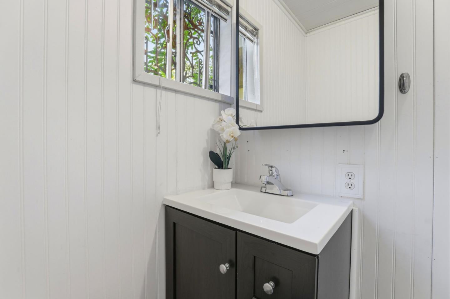 Detail Gallery Image 39 of 48 For 24776 Cabrillo St, Carmel,  CA 93923 - 5 Beds | 3/1 Baths