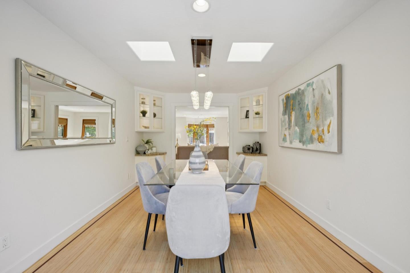 Detail Gallery Image 15 of 62 For 440 Gilbert Ave, Menlo Park,  CA 94025 - 4 Beds | 3/1 Baths