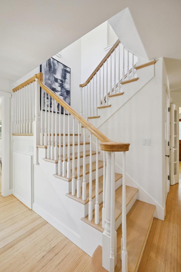 Detail Gallery Image 33 of 62 For 440 Gilbert Ave, Menlo Park,  CA 94025 - 4 Beds | 3/1 Baths