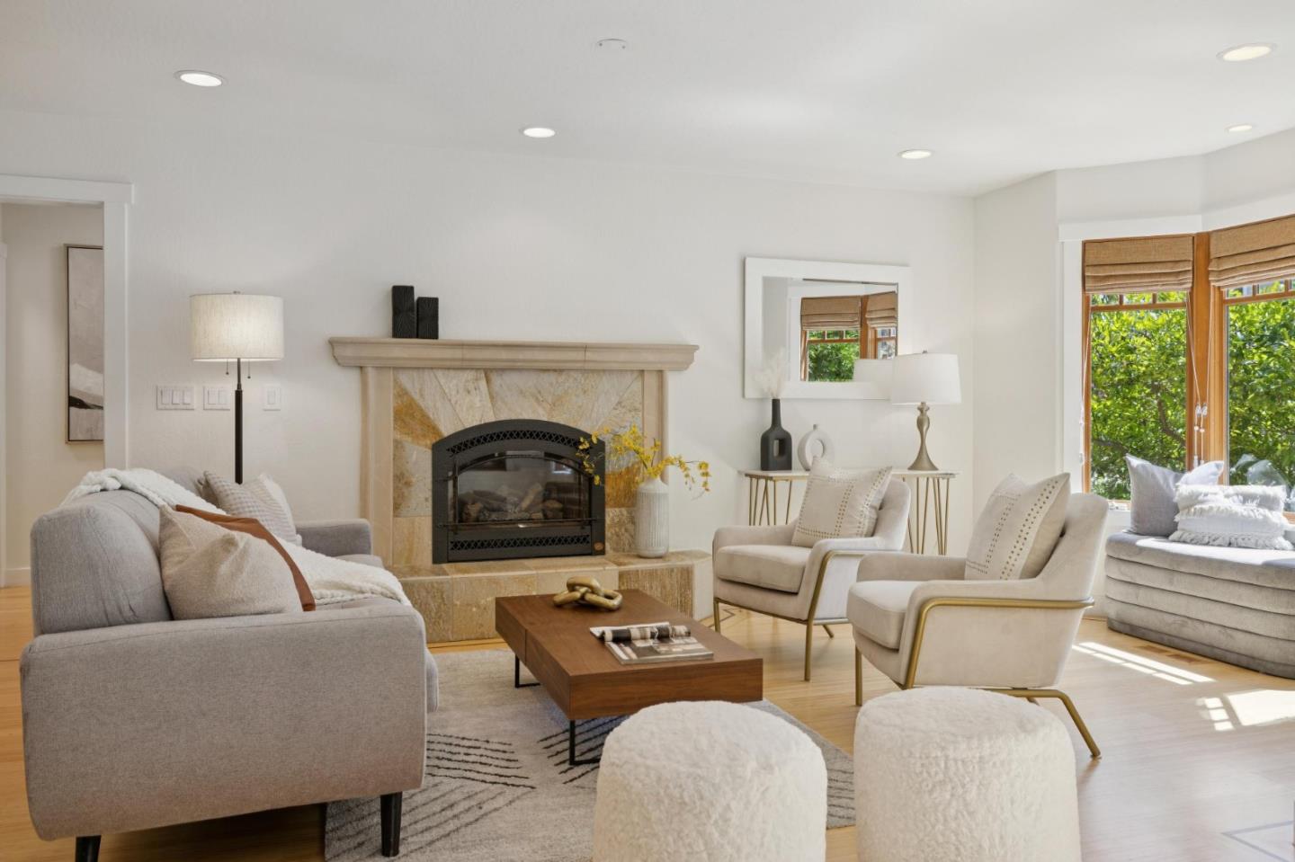 Detail Gallery Image 6 of 62 For 440 Gilbert Ave, Menlo Park,  CA 94025 - 4 Beds | 3/1 Baths