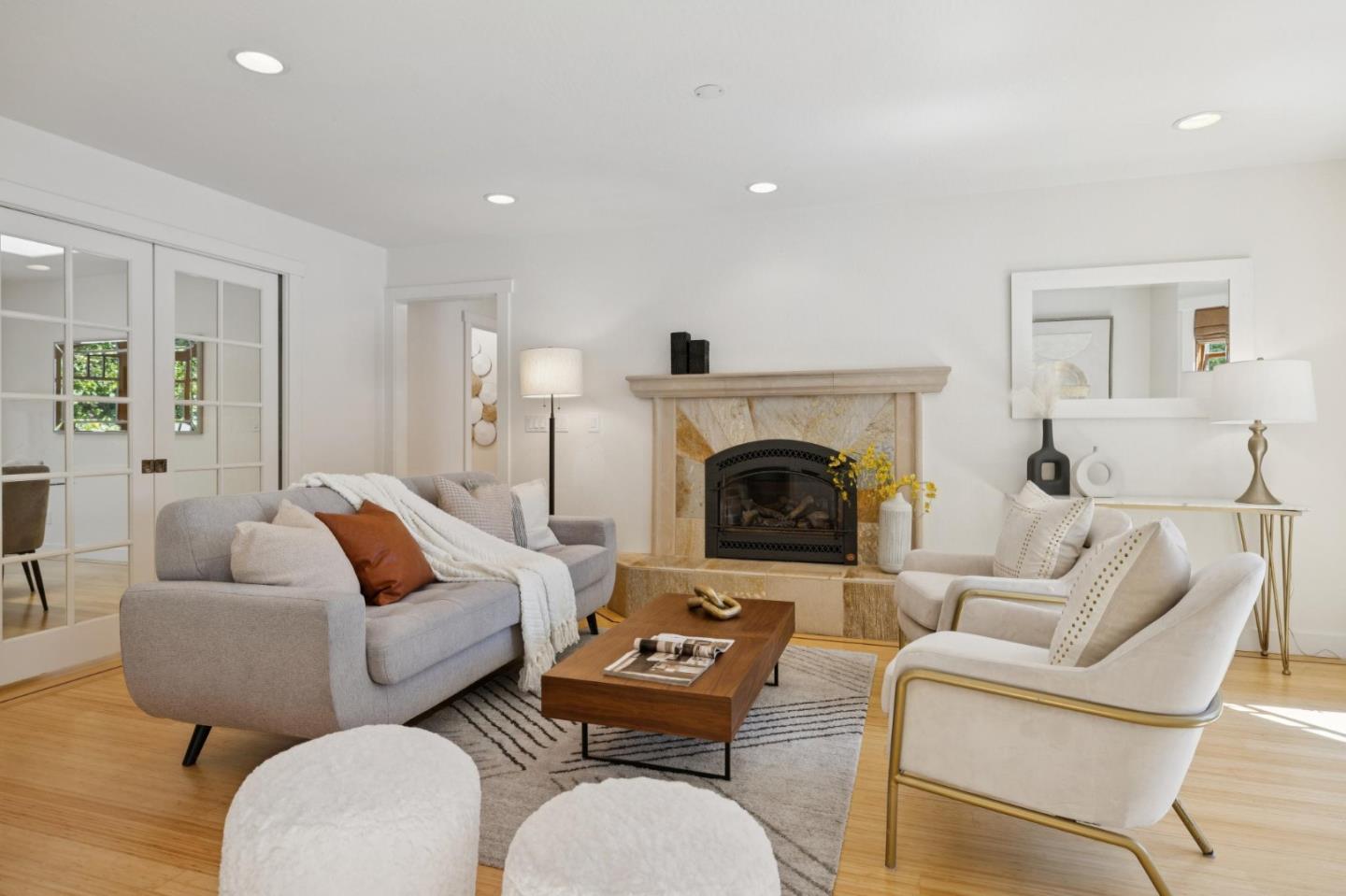 Detail Gallery Image 7 of 62 For 440 Gilbert Ave, Menlo Park,  CA 94025 - 4 Beds | 3/1 Baths