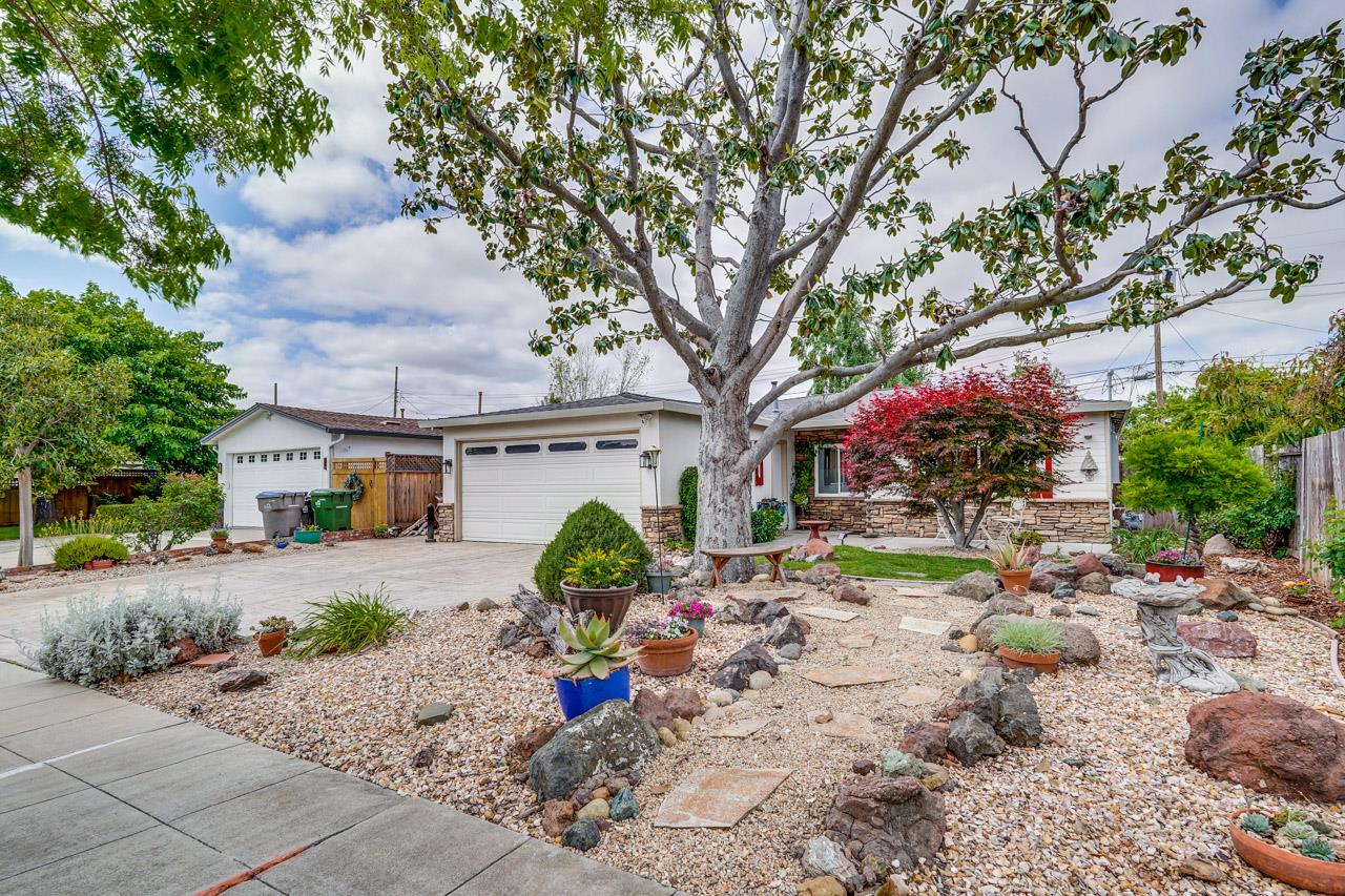 Detail Gallery Image 2 of 27 For 3139 Arroba Way, San Jose,  CA 95118 - 4 Beds | 1 Baths