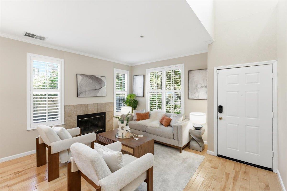 Photo #4: ML82041638 Listing: Photo #4