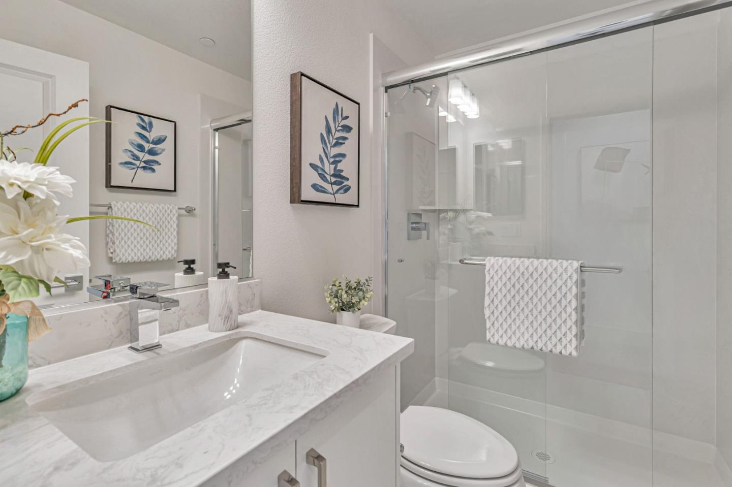 Detail Gallery Image 21 of 28 For 1125 Esther Ct, Palo Alto,  CA 94303 - 3 Beds | 3 Baths