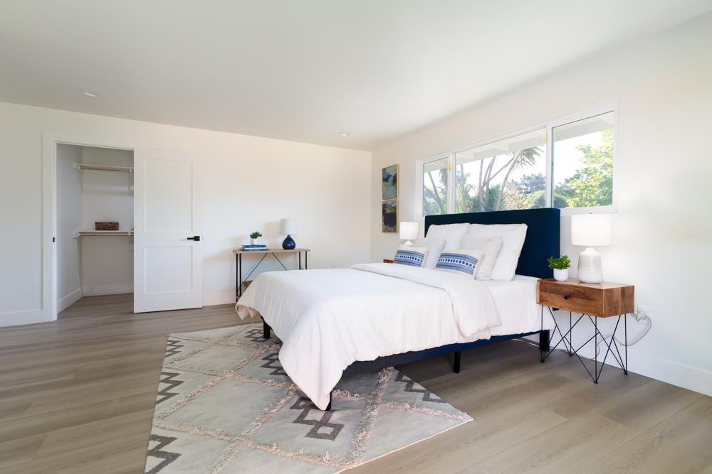 Detail Gallery Image 13 of 35 For 20090 Portola Dr, Salinas,  CA 93908 - 3 Beds | 3 Baths