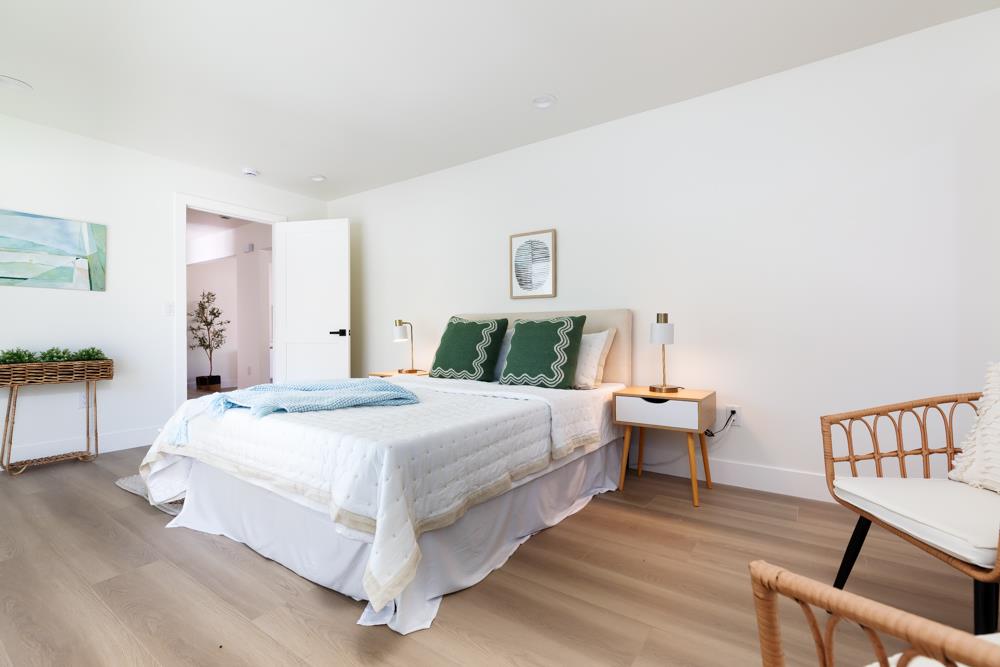 Detail Gallery Image 20 of 35 For 20090 Portola Dr, Salinas,  CA 93908 - 3 Beds | 3 Baths