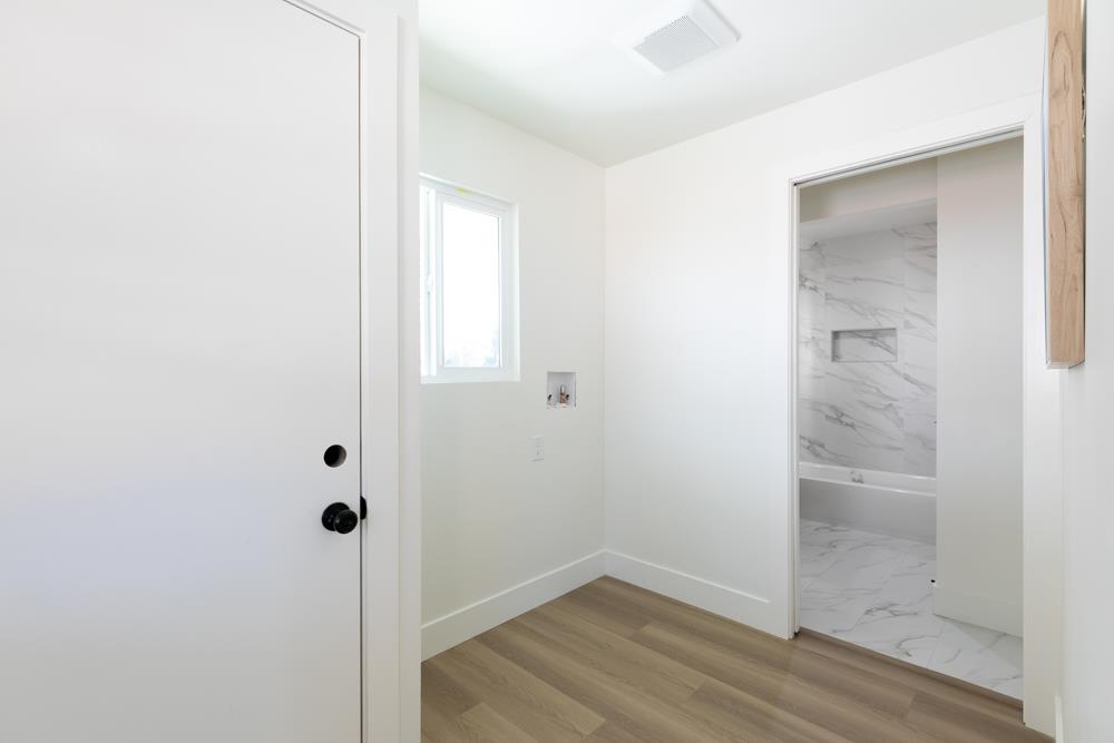 Detail Gallery Image 26 of 35 For 20090 Portola Dr, Salinas,  CA 93908 - 3 Beds | 3 Baths