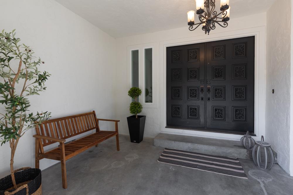 Detail Gallery Image 34 of 35 For 20090 Portola Dr, Salinas,  CA 93908 - 3 Beds | 3 Baths