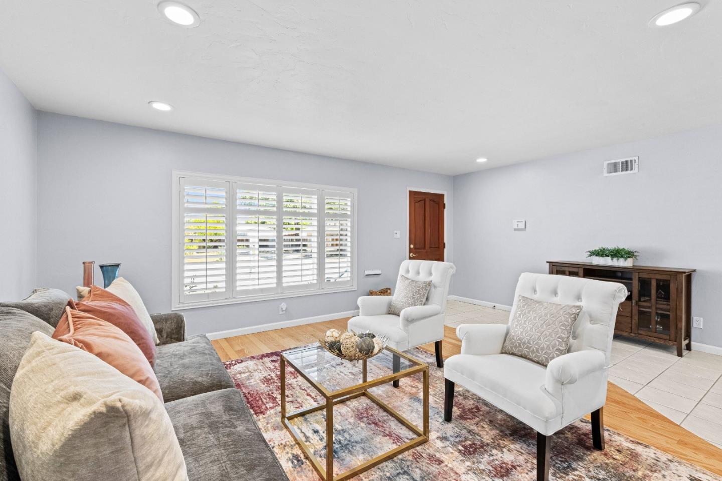 Detail Gallery Image 10 of 73 For 408 La Sierra Way, Gilroy,  CA 95020 - 3 Beds | 3 Baths