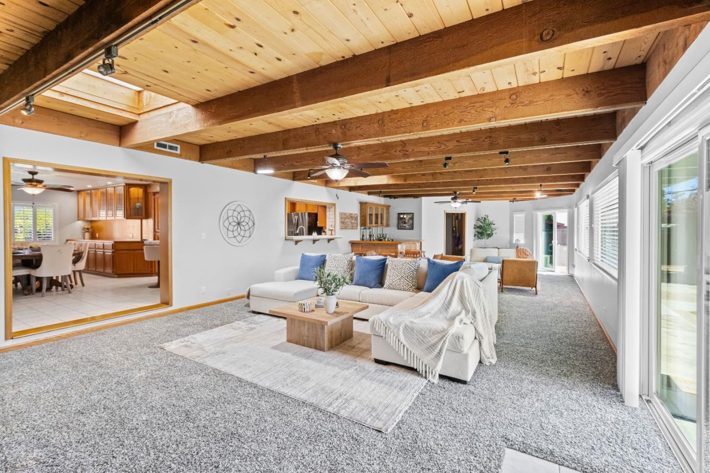 Detail Gallery Image 21 of 73 For 408 La Sierra Way, Gilroy,  CA 95020 - 3 Beds | 3 Baths