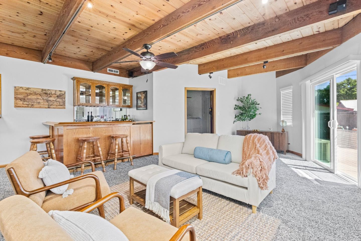 Detail Gallery Image 23 of 73 For 408 La Sierra Way, Gilroy,  CA 95020 - 3 Beds | 3 Baths