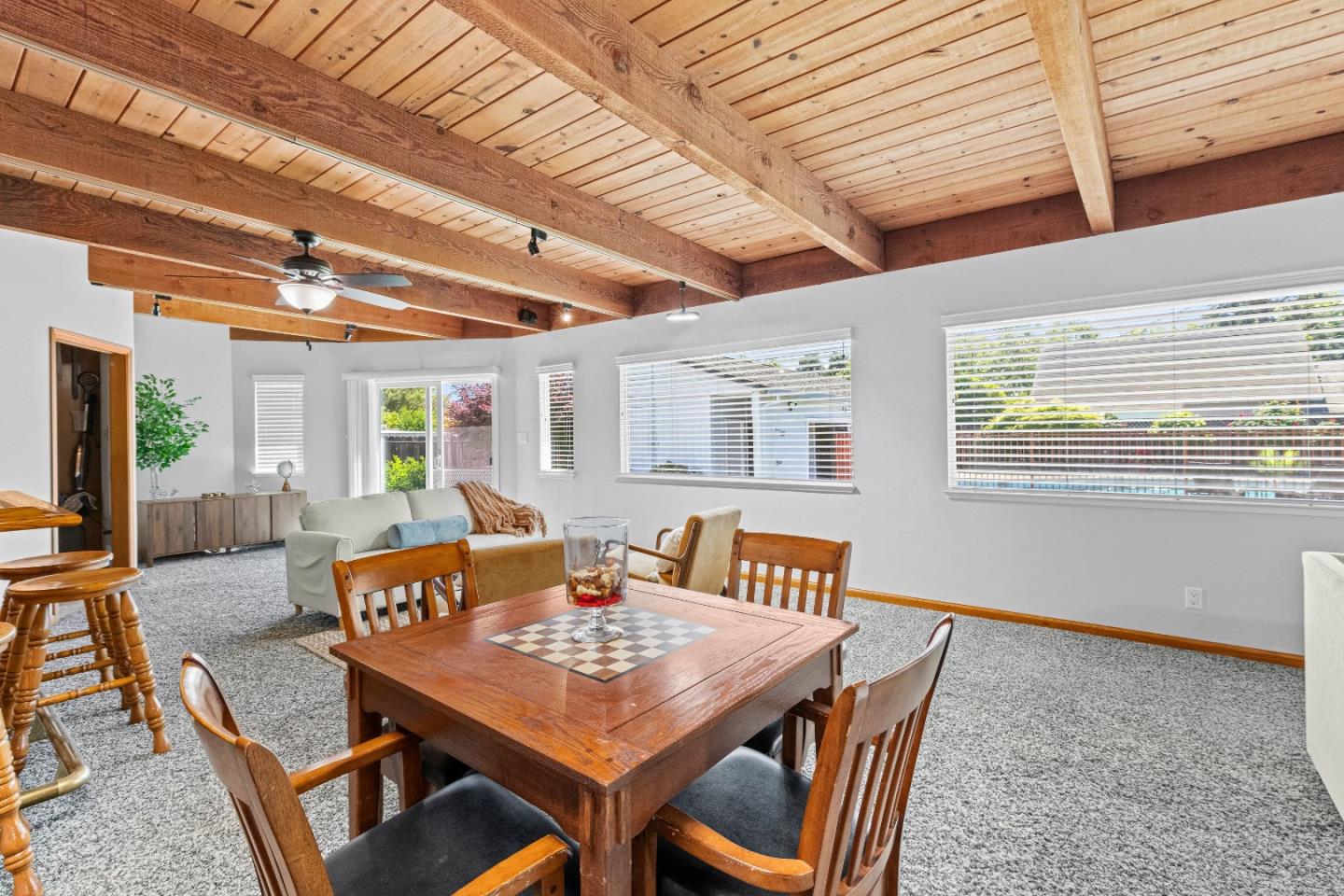 Detail Gallery Image 31 of 73 For 408 La Sierra Way, Gilroy,  CA 95020 - 3 Beds | 3 Baths