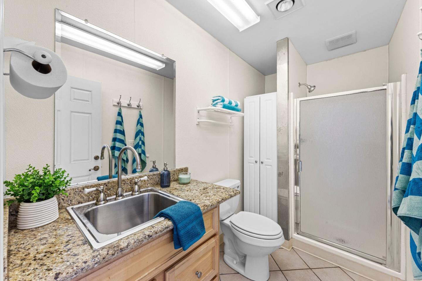 Detail Gallery Image 42 of 73 For 408 La Sierra Way, Gilroy,  CA 95020 - 3 Beds | 3 Baths