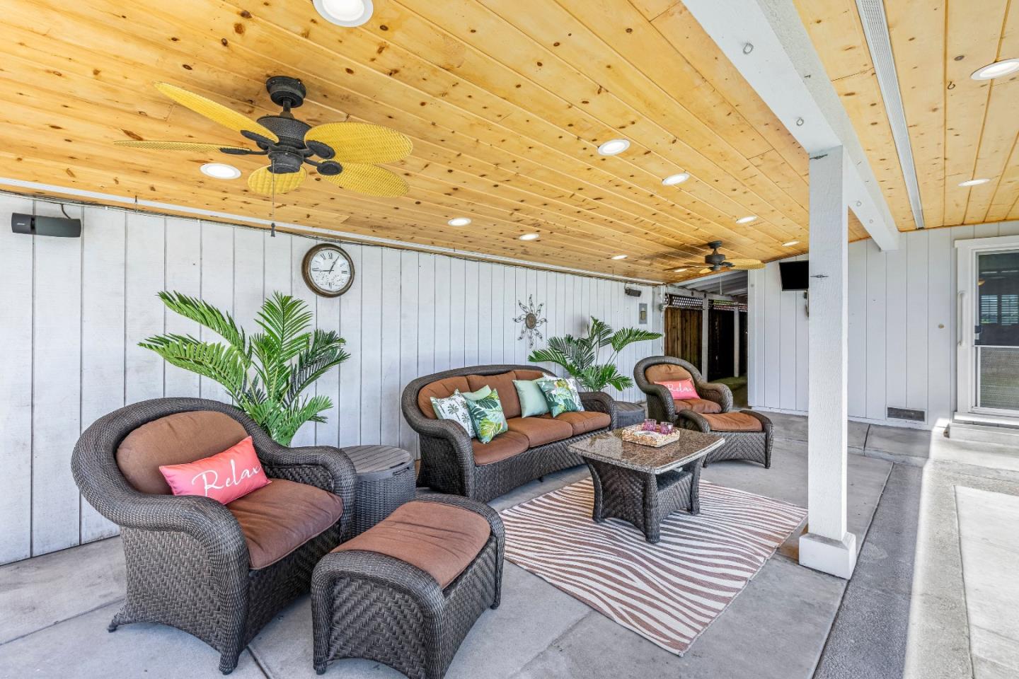 Detail Gallery Image 45 of 73 For 408 La Sierra Way, Gilroy,  CA 95020 - 3 Beds | 3 Baths