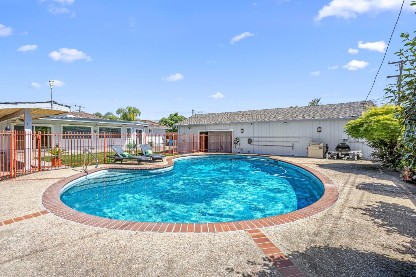 Detail Gallery Image 54 of 73 For 408 La Sierra Way, Gilroy,  CA 95020 - 3 Beds | 3 Baths