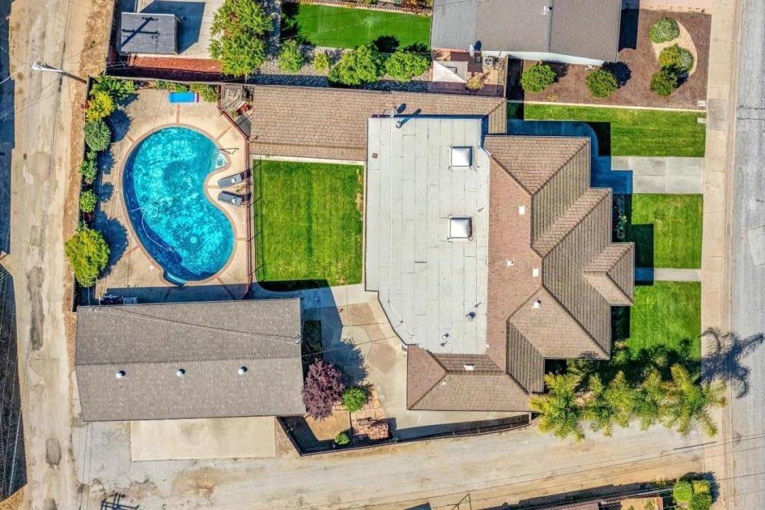 Detail Gallery Image 65 of 73 For 408 La Sierra Way, Gilroy,  CA 95020 - 3 Beds | 3 Baths