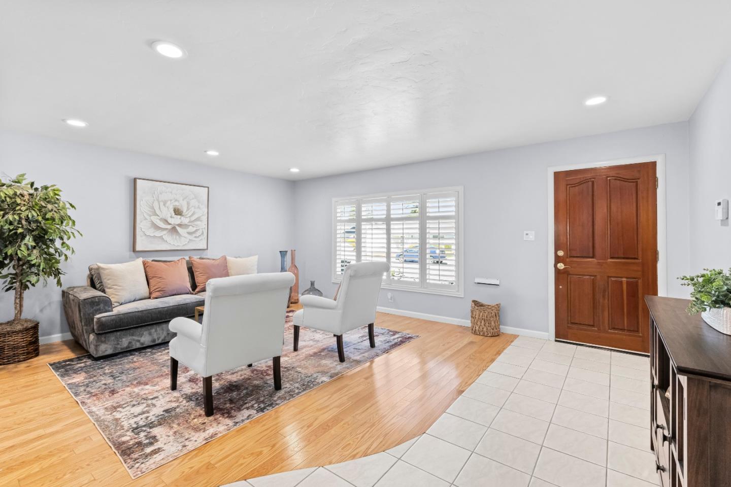 Detail Gallery Image 9 of 73 For 408 La Sierra Way, Gilroy,  CA 95020 - 3 Beds | 3 Baths